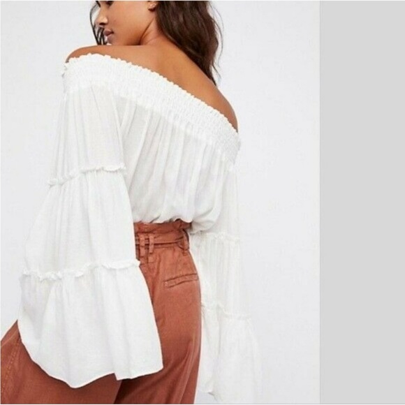 Free People Free Spirit White Flare Bell Sleeve Crop Peasant off shoulder Top S - Picture 3 of 6
